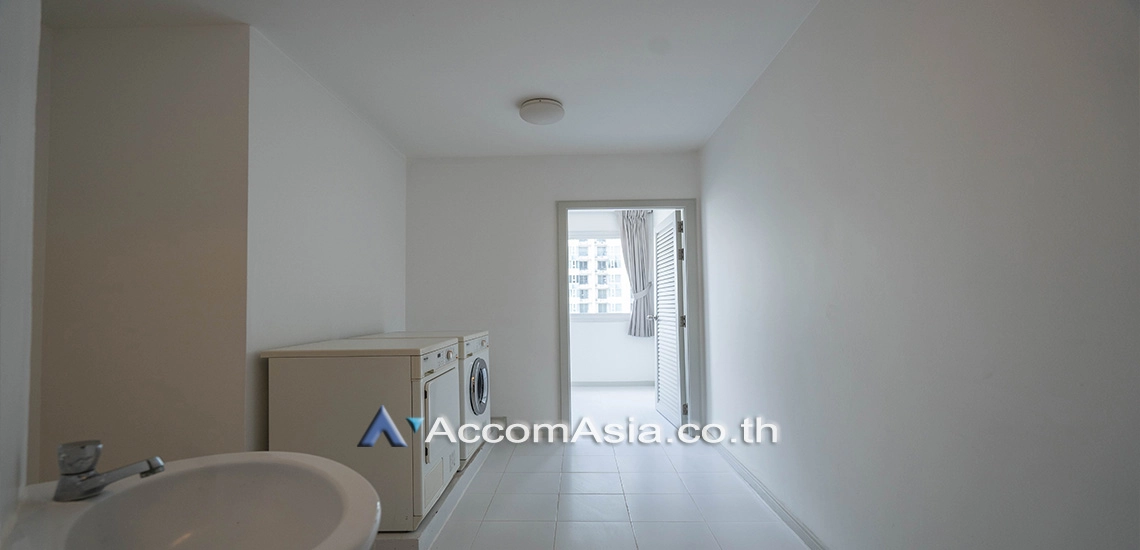 11  2 br Apartment For Rent in Sukhumvit ,Bangkok BTS Thong Lo at Fully Furnished Suites AA30173