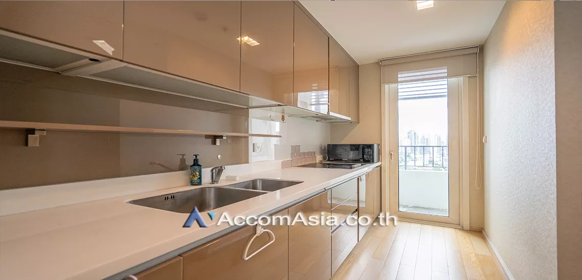 unit 2 Bedrooms  Condominium For Rent in Sukhumvit, Bangkok  near BTS Thong Lo (AA30196)