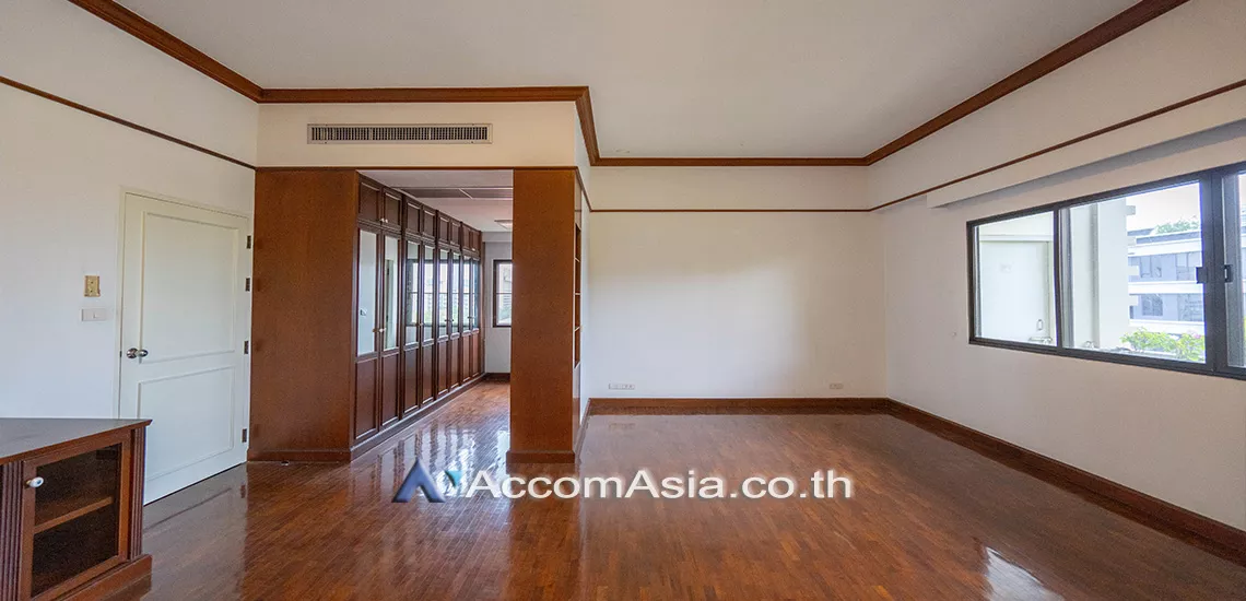6  3 br Apartment For Rent in Sukhumvit ,Bangkok BTS Ekkamai at A peaceful location AA30211