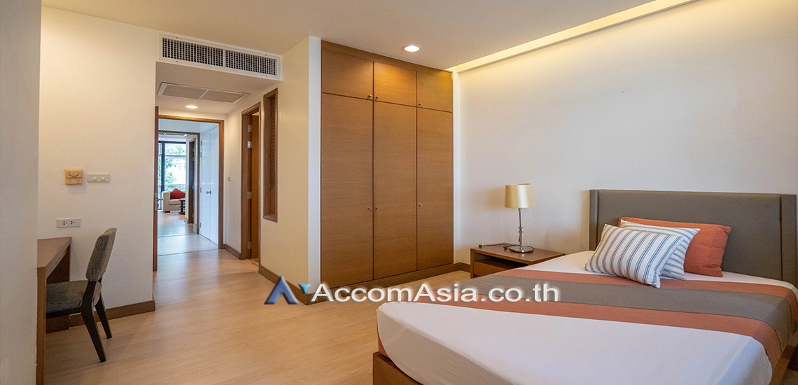7  3 br Apartment for rent and sale in Ploenchit ,Bangkok BTS Ploenchit at Set on Landscape Court Yard AA30212