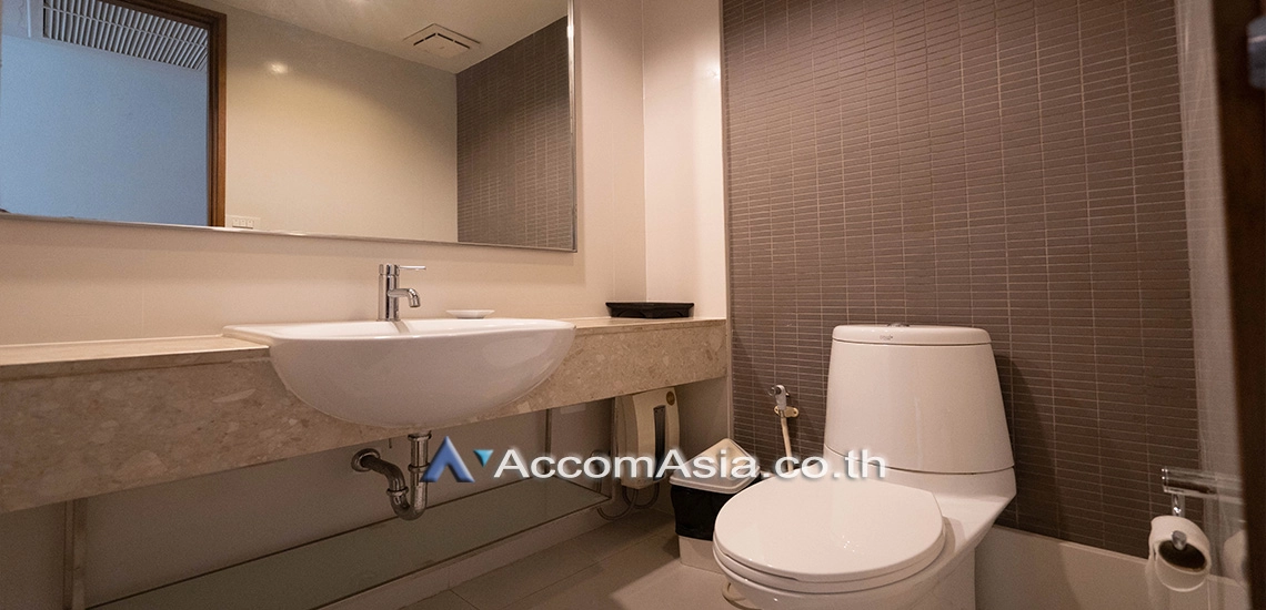 11  3 br Apartment for rent and sale in Ploenchit ,Bangkok BTS Ploenchit at Set on Landscape Court Yard AA30212