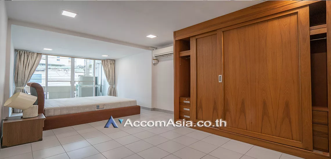 11  3 br Townhouse For Rent in sukhumvit ,Bangkok BTS Phrom Phong AA30214
