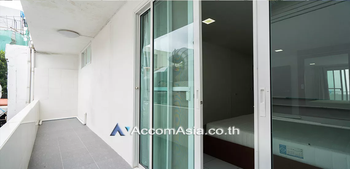 4  3 br Townhouse For Rent in sukhumvit ,Bangkok BTS Phrom Phong AA30214