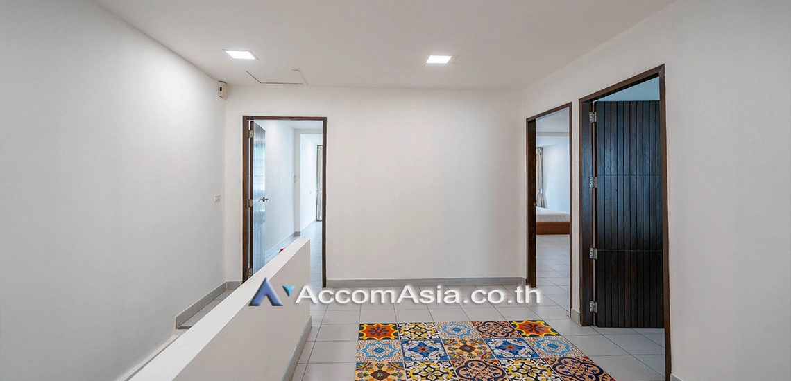 10  3 br Townhouse For Rent in Sukhumvit ,Bangkok BTS Phrom Phong AA30214