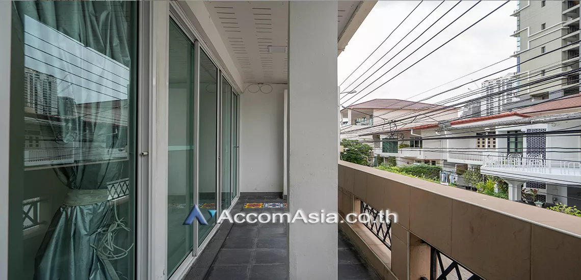 5  3 br Townhouse For Rent in sukhumvit ,Bangkok BTS Phrom Phong AA30214