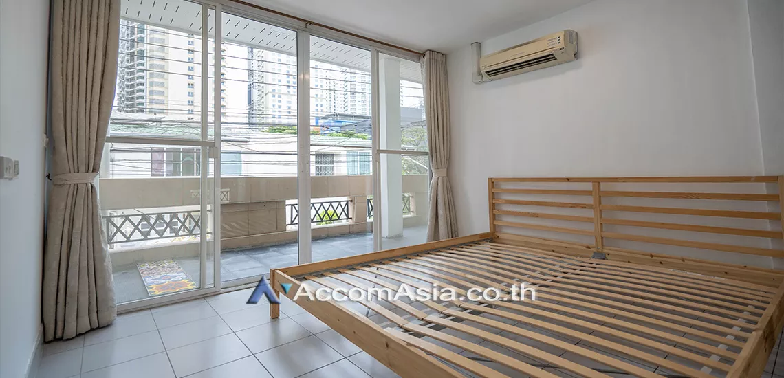 12  3 br Townhouse For Rent in sukhumvit ,Bangkok BTS Phrom Phong AA30214