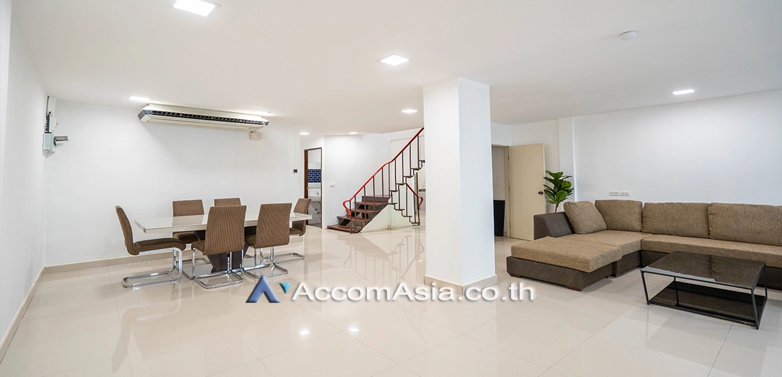 unitHome Office |  3 Bedrooms  Townhouse For Rent in Sukhumvit, Bangkok  near BTS Phrom Phong (AA30214)
