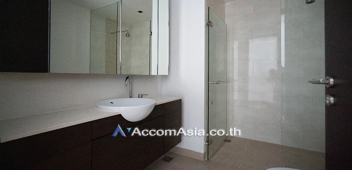 8  3 br Condominium for rent and sale in Sathorn ,Bangkok BRT Thanon Chan at The Lofts Yennakart AA30222