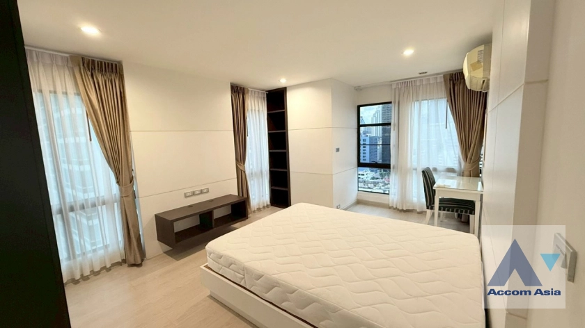 16  3 br Apartment For Rent in Sukhumvit ,Bangkok BTS Asok - MRT Sukhumvit at Spacious Room AA30231
