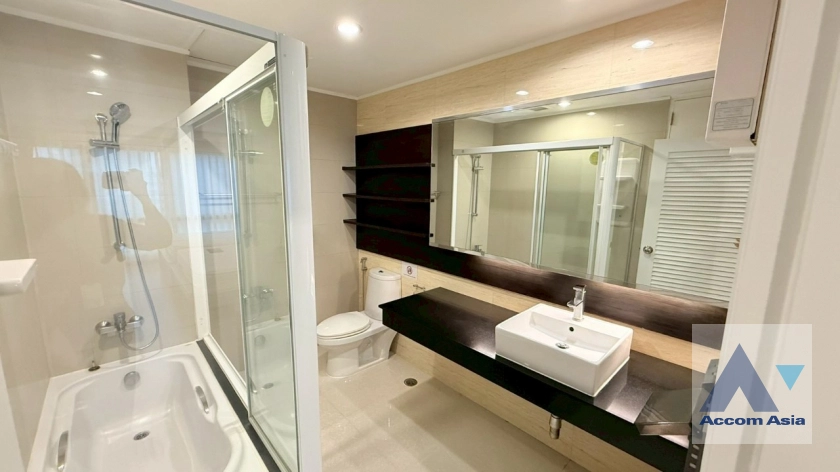 26  3 br Apartment For Rent in Sukhumvit ,Bangkok BTS Asok - MRT Sukhumvit at Spacious Room AA30231
