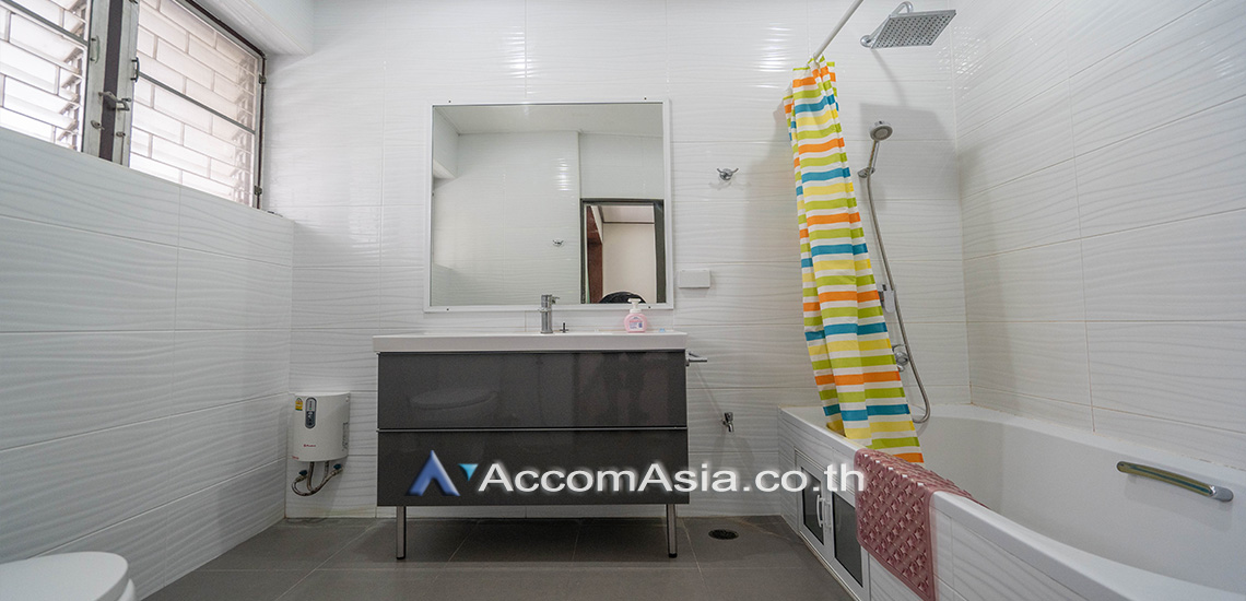 20  3 br House For Rent in sathorn ,Bangkok BTS Chong Nonsi - MRT Lumphini AA30234