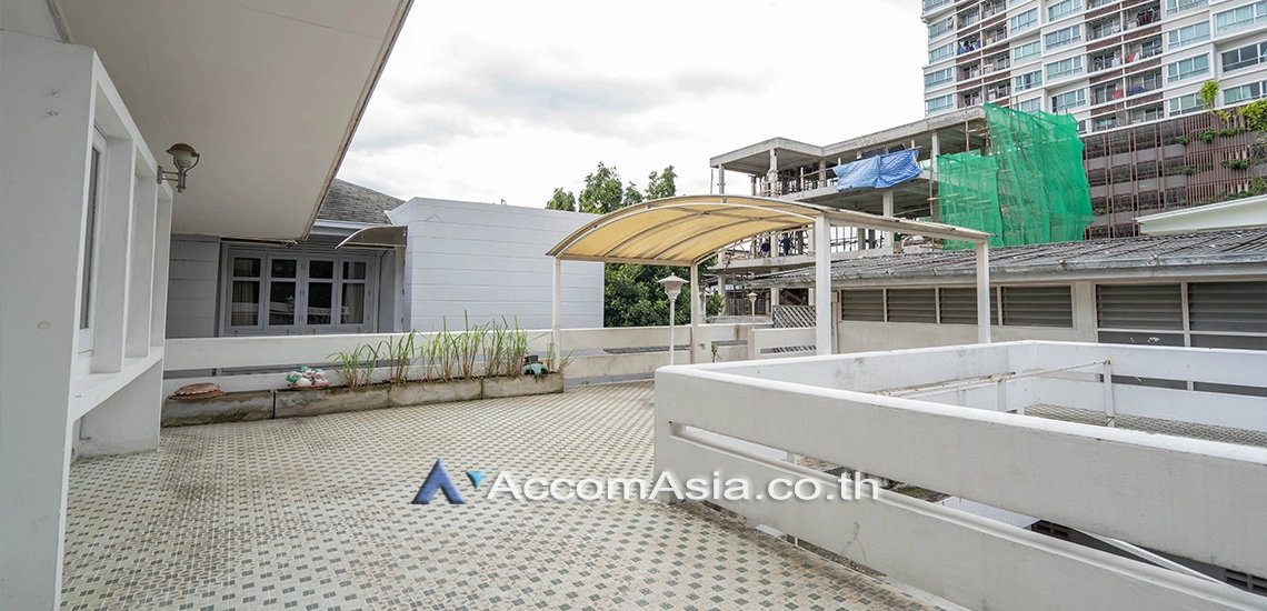 15  3 br House For Rent in Sathorn ,Bangkok BTS Chong Nonsi - MRT Lumphini AA30234