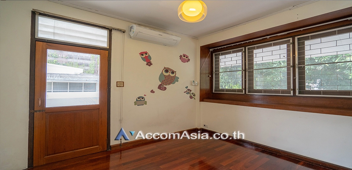 12  3 br House For Rent in Sathorn ,Bangkok BTS Chong Nonsi - MRT Lumphini AA30234