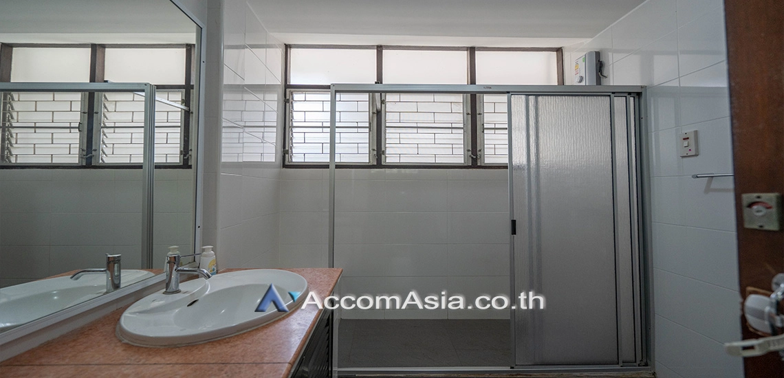 21  3 br House For Rent in sathorn ,Bangkok BTS Chong Nonsi - MRT Lumphini AA30234