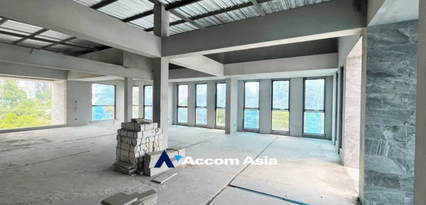 7  Shophouse for rent and sale in Sukhumvit ,Bangkok BTS Phrom Phong AA30236