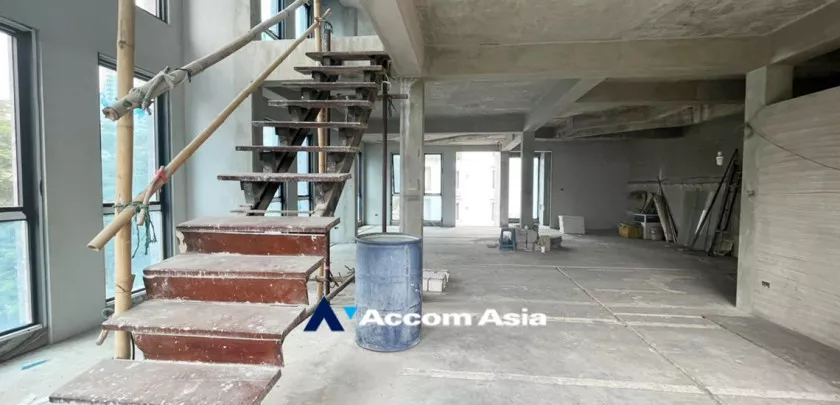 6  Shophouse for rent and sale in sukhumvit ,Bangkok BTS Phrom Phong AA30236
