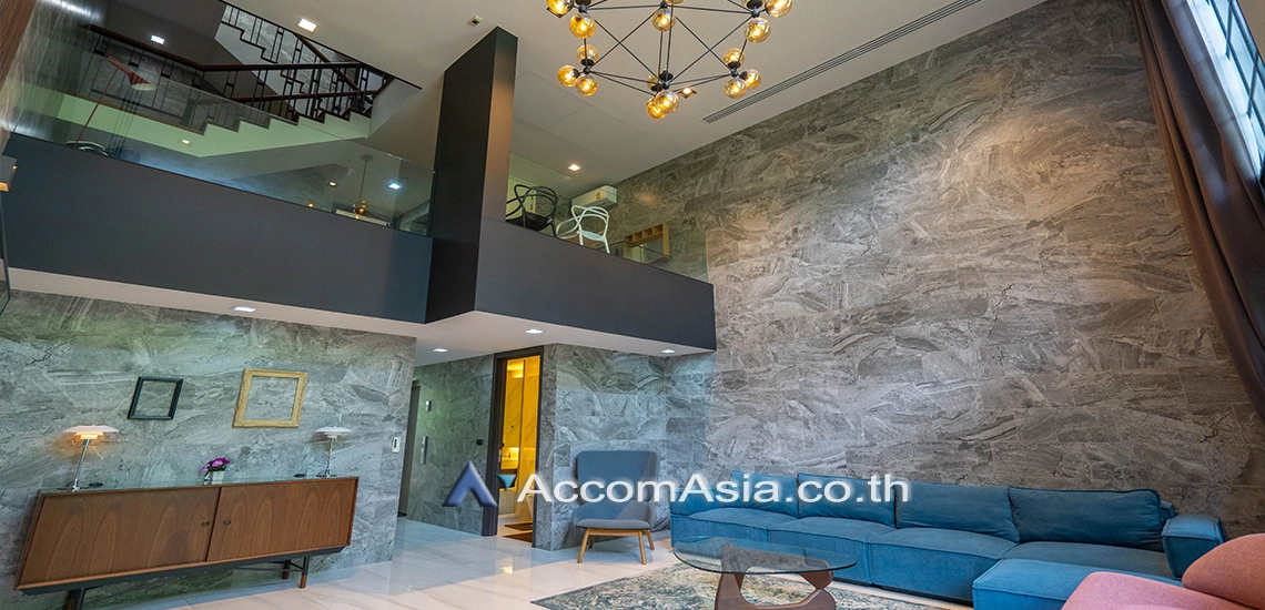 unit 4 Bedrooms  Townhouse For Rent & Sale in Sukhumvit, Bangkok  near BTS Asok - MRT Sukhumvit (AA30237)