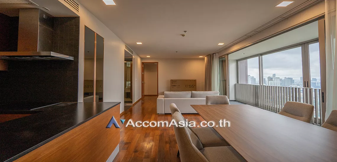 Pet friendly |  3 Bedrooms  Condominium For Rent in Sukhumvit, Bangkok  near BTS Thong Lo (AA30242)