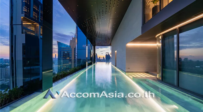 Duplex Condo |  2 Bedrooms  Condominium For Rent in Sukhumvit, Bangkok  near BTS Asok - MRT Sukhumvit (AA30250)