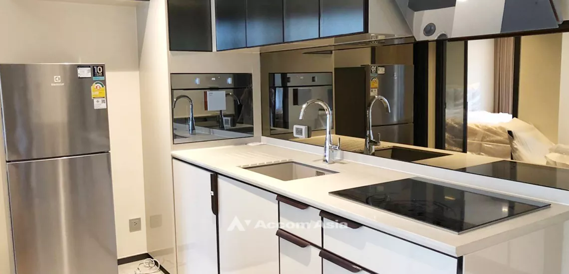 unit 2 Bedrooms  Condominium For Rent & Sale in Sukhumvit, Bangkok  near BTS Ekkamai (AA30256)