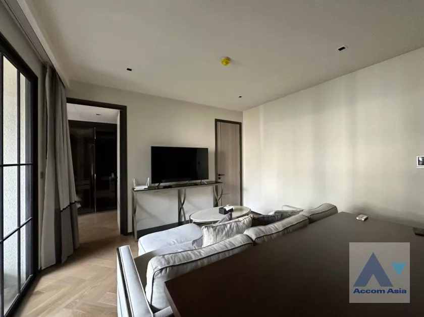  2 Bedrooms  Condominium For Rent in Sukhumvit, Bangkok  near BTS Ekkamai (AA30257)