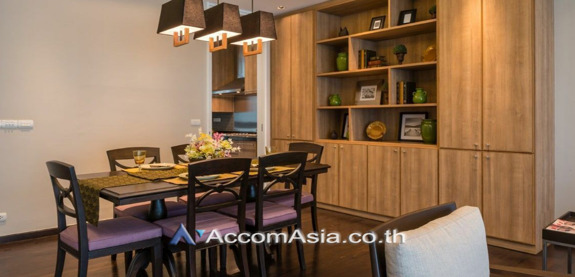 unit 2 Bedrooms  Apartment For Rent in Ploenchit, Bangkok  near BTS Ploenchit (AA30264)