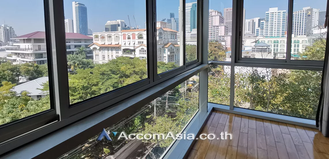 9  2 br Condominium For Rent in Silom ,Bangkok BTS Sala Daeng - MRT Silom at The Legend Saladaeng AA30267