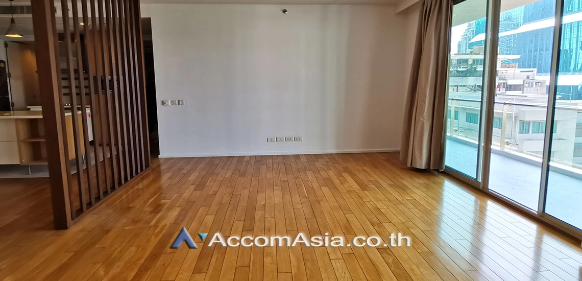  1  2 br Condominium For Rent in Silom ,Bangkok BTS Sala Daeng - MRT Silom at The Legend Saladaeng AA30267