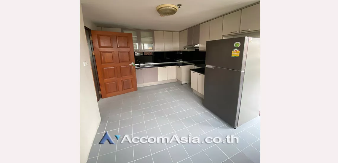 5  2 br Apartment For Rent in Sukhumvit ,Bangkok BTS Phrom Phong at Exudes classic comfort AA30272