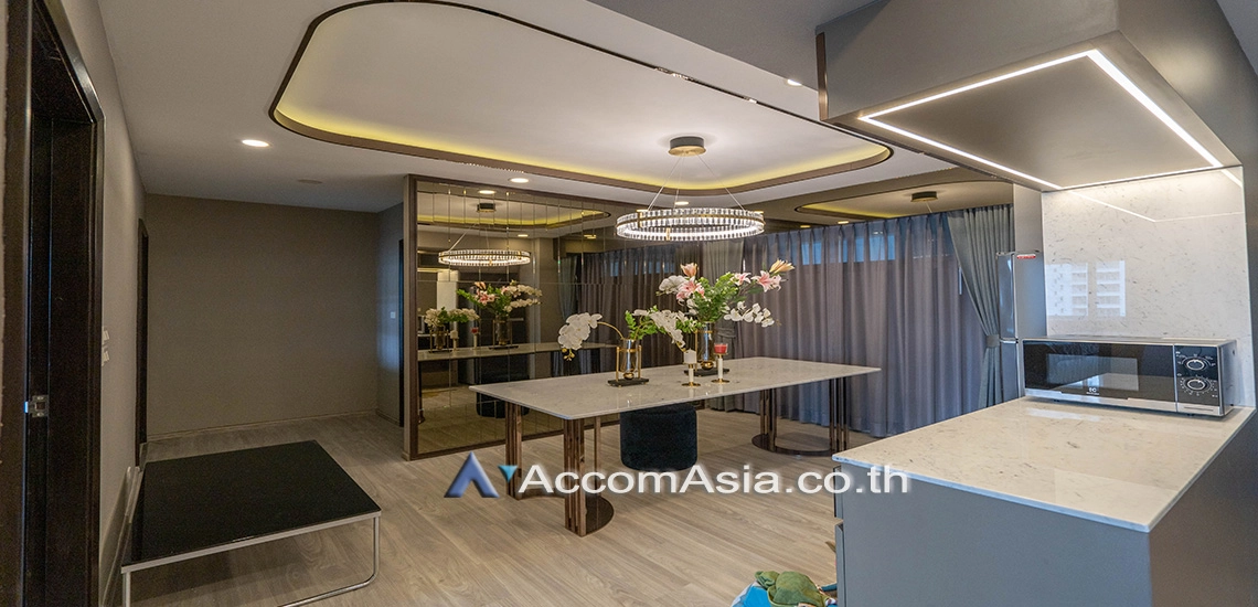 unit 3 Bedrooms  Condominium For Rent & Sale in Sukhumvit, Bangkok  near BTS Phrom Phong (AA30276)
