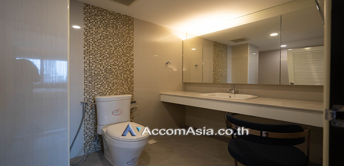11  3 br Condominium For Rent in Sukhumvit ,Bangkok BTS Phrom Phong at Royal Castle AA30276