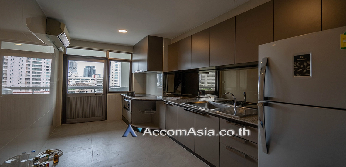unit 3 Bedrooms  Condominium For Rent & Sale in Sukhumvit, Bangkok  near BTS Phrom Phong (AA30276)