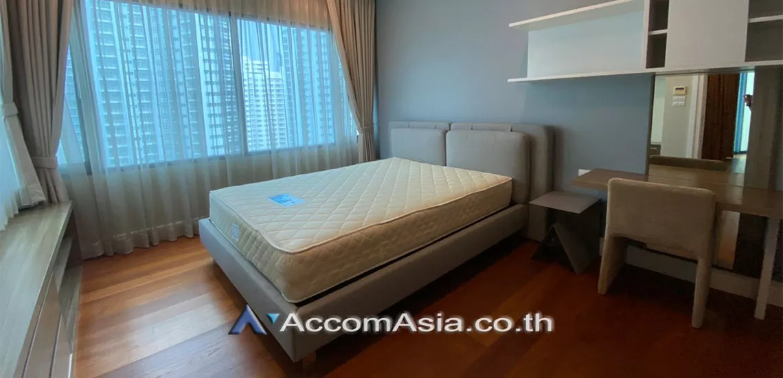 unit 2 Bedrooms  Condominium For Rent in Sukhumvit, Bangkok  near BTS Phrom Phong (AA30281)
