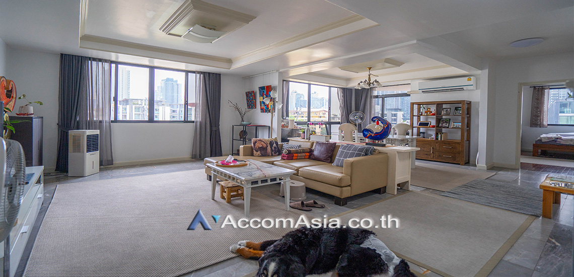  2 Bedrooms  Condominium For Sale in Sukhumvit, Bangkok  near BTS Thong Lo (AA30282)