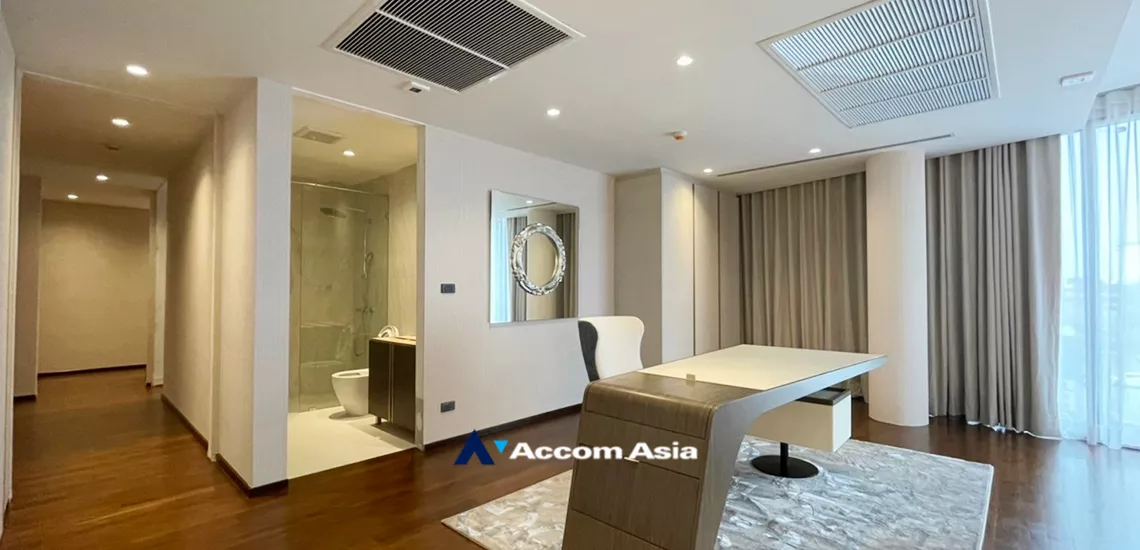 8  3 br Condominium For Sale in Sukhumvit ,Bangkok BTS Thong Lo at La Citta Delre AA30287