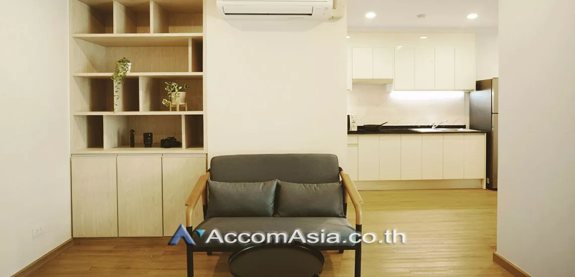  1 Bedroom  Apartment For Rent in Sukhumvit, Bangkok  near BTS Ekkamai (AA30319)