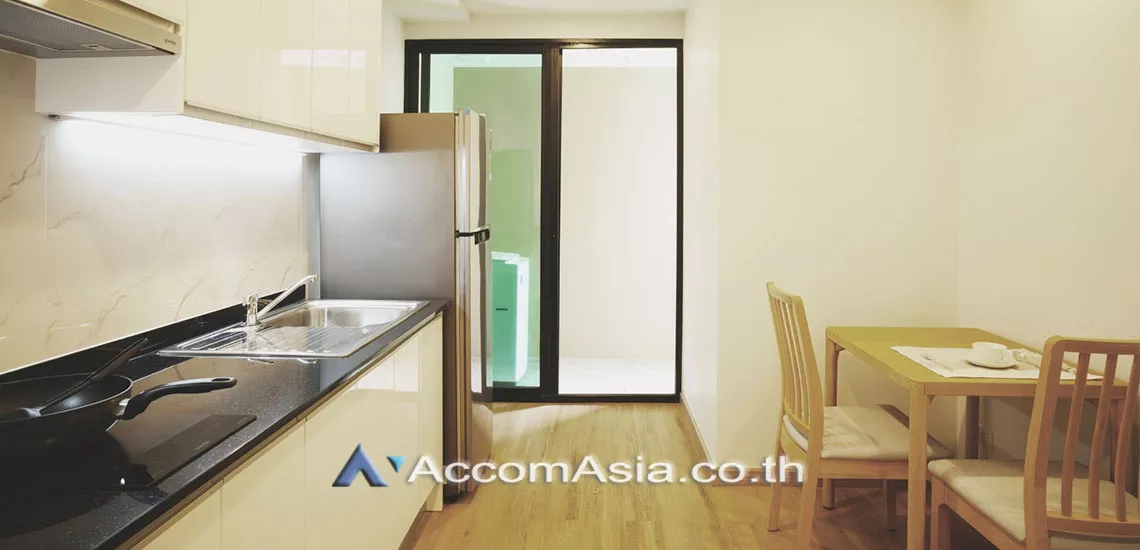 unit 1 Bedroom  Apartment For Rent in Sukhumvit, Bangkok  near BTS Ekkamai (AA30319)