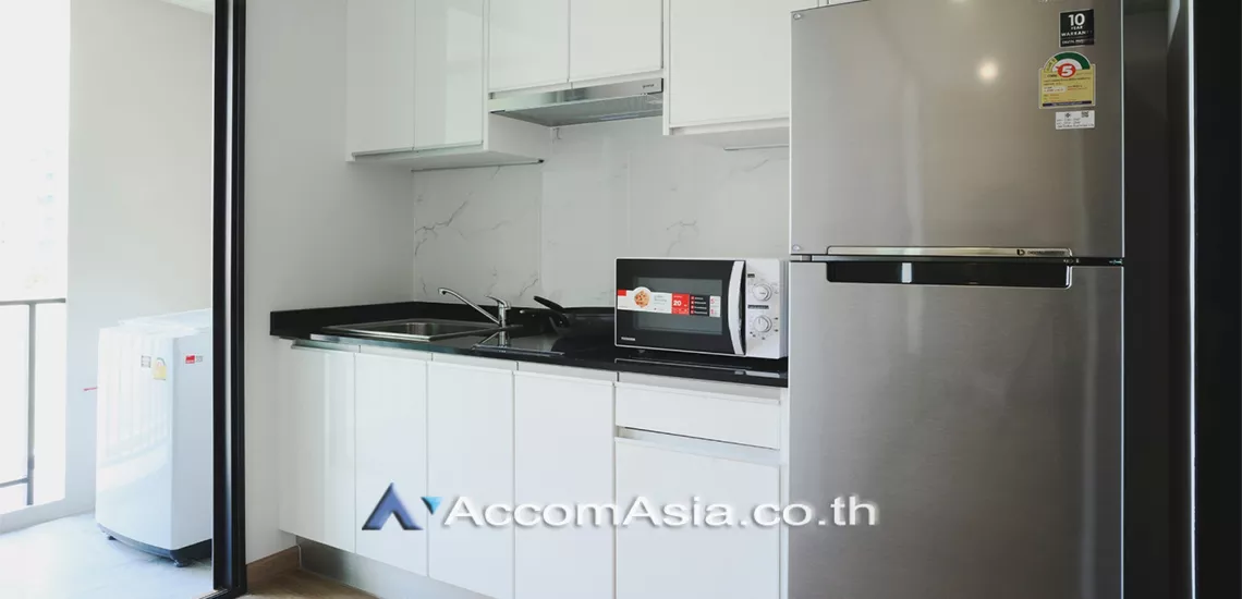 unit 1 Bedroom  Apartment For Rent in Sukhumvit, Bangkok  near BTS Ekkamai (AA30322)