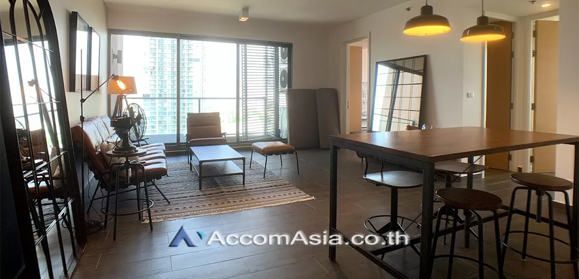 unit 2 Bedrooms  Condominium For Rent in Sukhumvit, Bangkok  near BTS Ekkamai (AA30325)