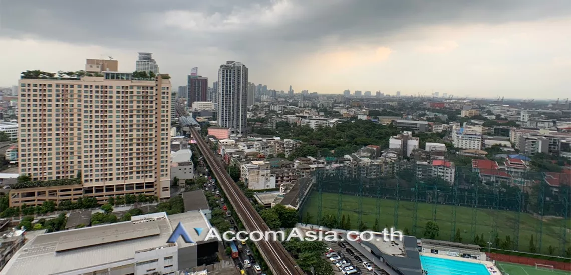 10  2 br Condominium For Rent in Sukhumvit ,Bangkok  at The Lofts Ekkamai  AA30326