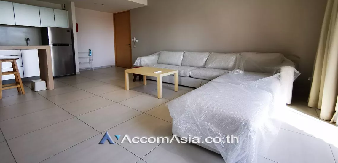 unit 2 Bedrooms  Condominium For Rent in Sukhumvit, Bangkok  near BTS Ekkamai (AA30327)