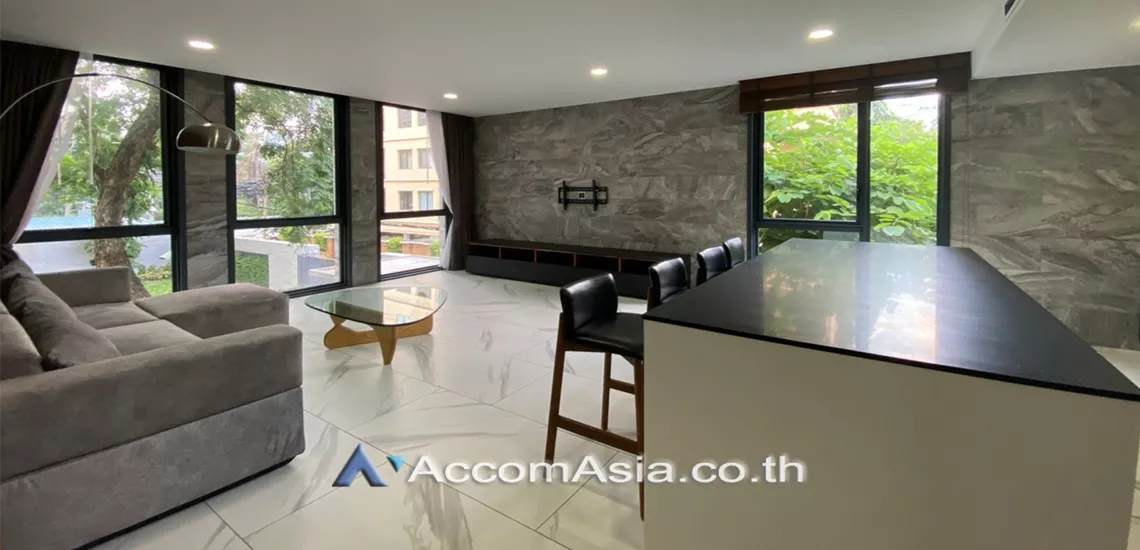 unit 2 Bedrooms  Apartment For Rent in Sukhumvit, Bangkok  near BTS Phrom Phong (AA30333)