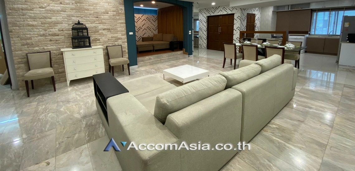unit 3 Bedrooms  Condominium For Rent in Sukhumvit, Bangkok  near BTS Phrom Phong (AA30335)