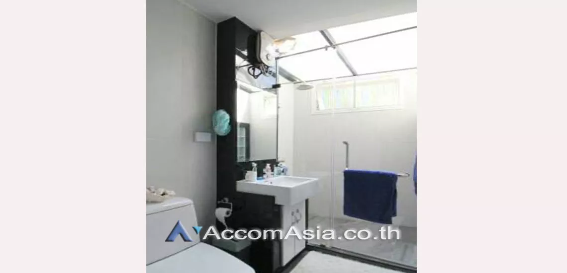 14  2 br House For Sale in Sukhumvit ,Bangkok BTS Ekkamai AA30337
