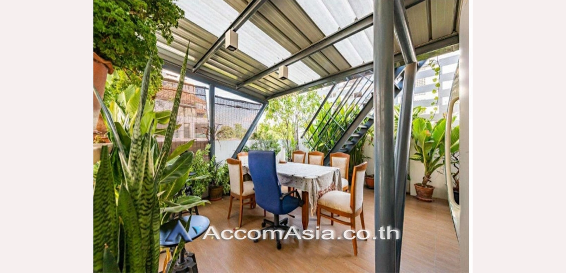 unitPrivate Swimming Pool |  5 Bedrooms  House For Rent & Sale in Sukhumvit, Bangkok  near BTS Ekkamai (AA30338)