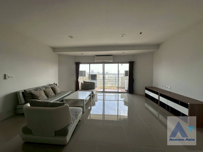 unitPet friendly |  4 Bedrooms  Condominium For Rent & Sale in Sukhumvit, Bangkok  near BTS Phrom Phong (AA30346)