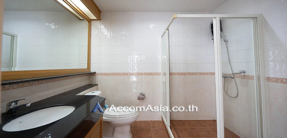 15  4 br House For Rent in Sukhumvit ,Bangkok BTS Thong Lo at Baan Klang Krung Thonglor AA30357