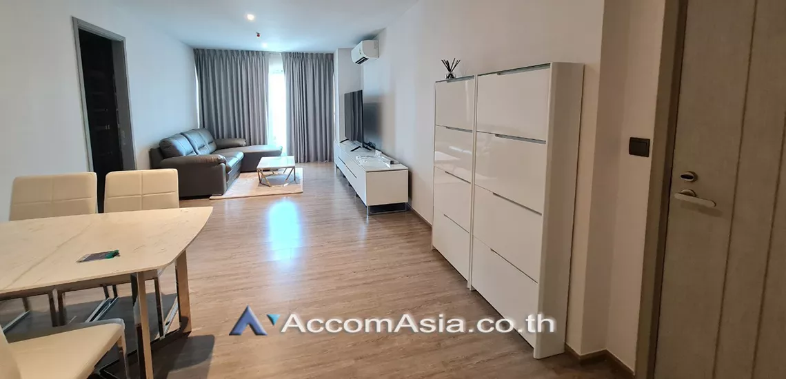 unit 2 Bedrooms  Condominium For Rent in Sukhumvit, Bangkok  near BTS Ekkamai (AA30364)