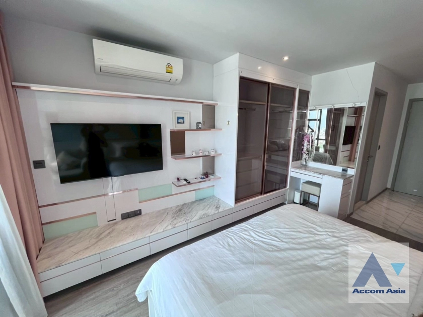 8  Studio Condominium for rent and sale in Sukhumvit ,Bangkok BTS Ekkamai at Rhythm Ekkamai AA30367