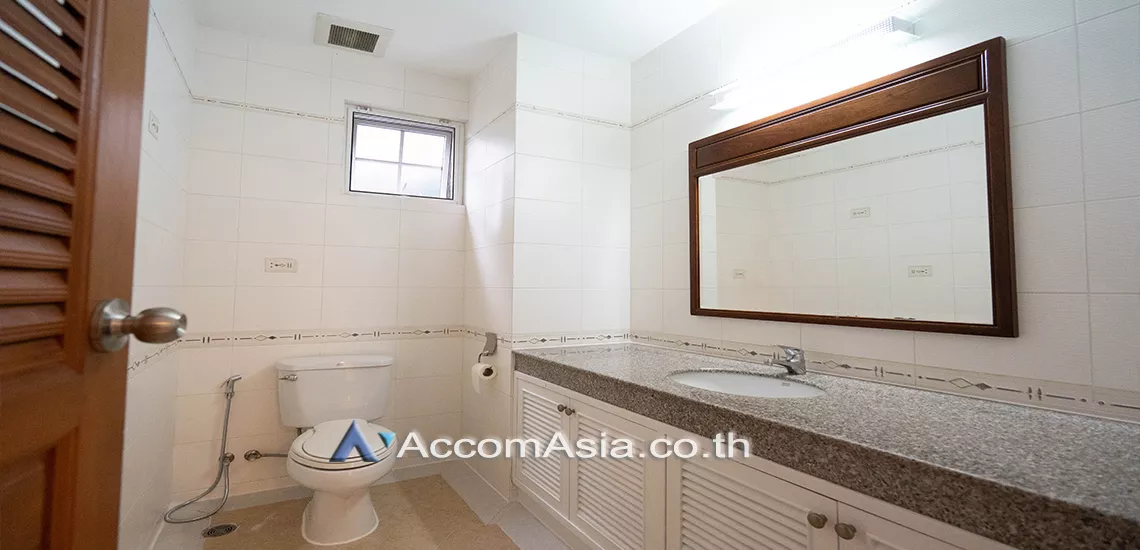 9  4 br House For Rent in Sukhumvit ,Bangkok BTS Ekkamai at House in Compound AA30381